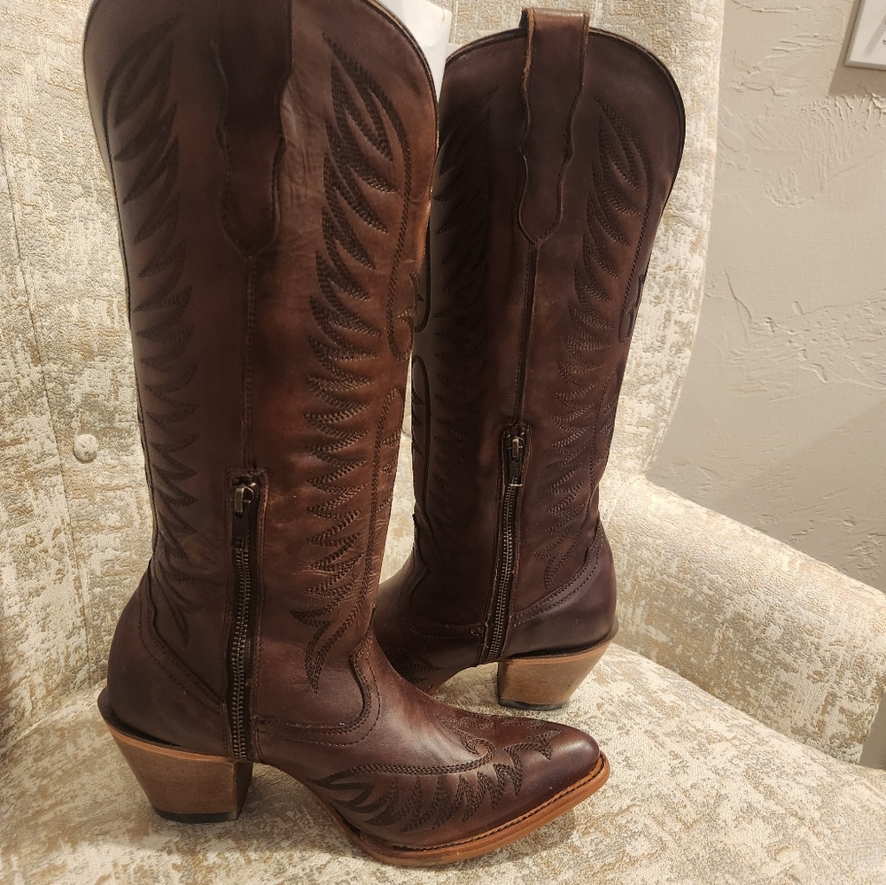 Corral Women's Cognac Embroidery Western Boot Size 10M